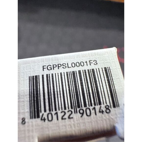 Rare Beauty by Selena Gomez Perfect Strokes Matte Liquid Liner 0.9ml - Picture 5 of 6